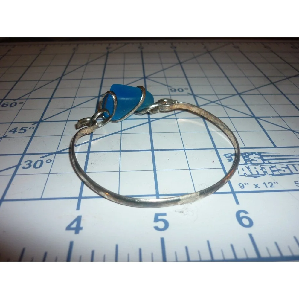 Vtg Sterling Silver Blue Sea Glass Bangle Bracelet Artisan Wire Wrapped Hook Eye